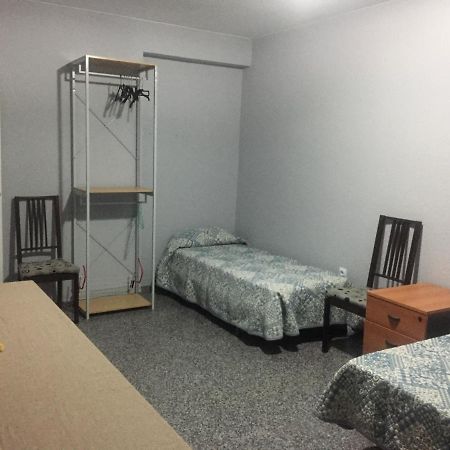 Habitacion Renfe Αλικάντε Εξωτερικό φωτογραφία